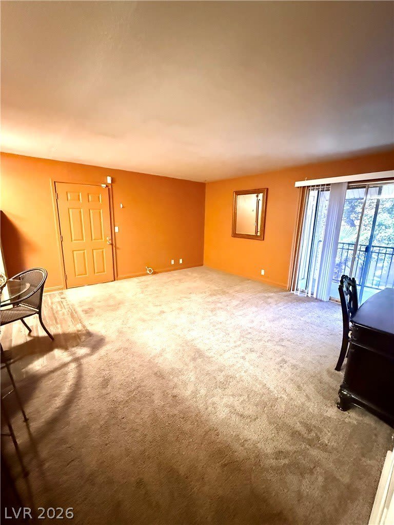 5041 RIVER GLEN Drive – photo 4