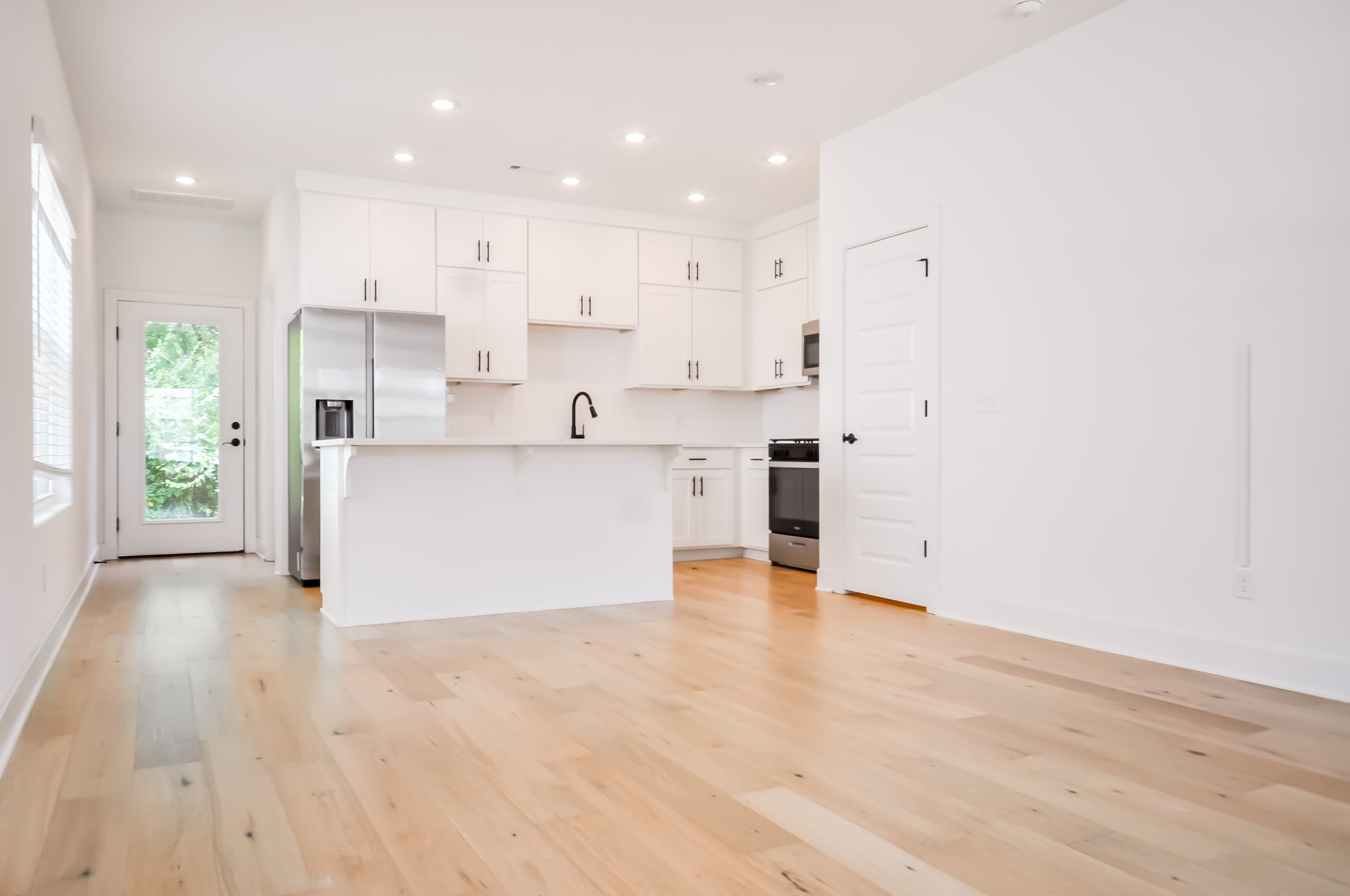1254 West Hendrix Street – photo 3