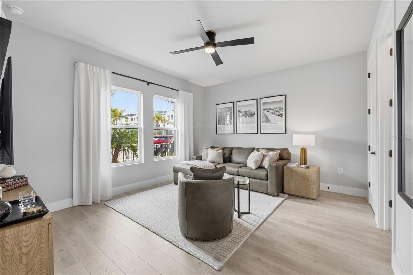 1528 SKYSAIL Lane – photo 5
