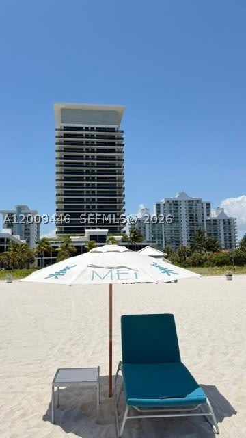 5875 Collins Ave – photo 1