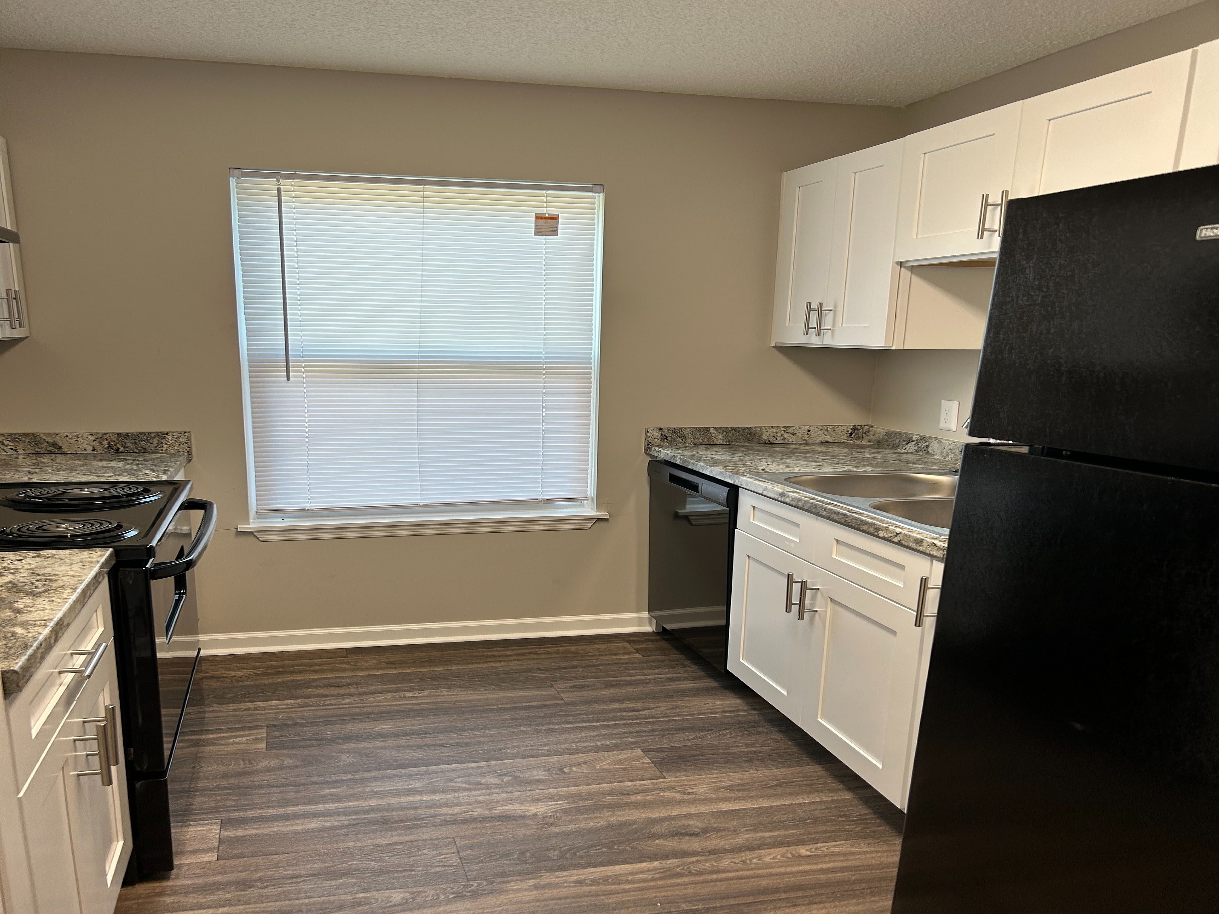 616 D Park Avenue North – photo 4