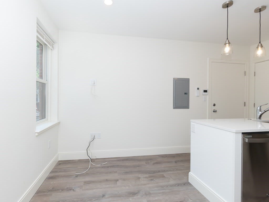 46 Melrose St – photo 2