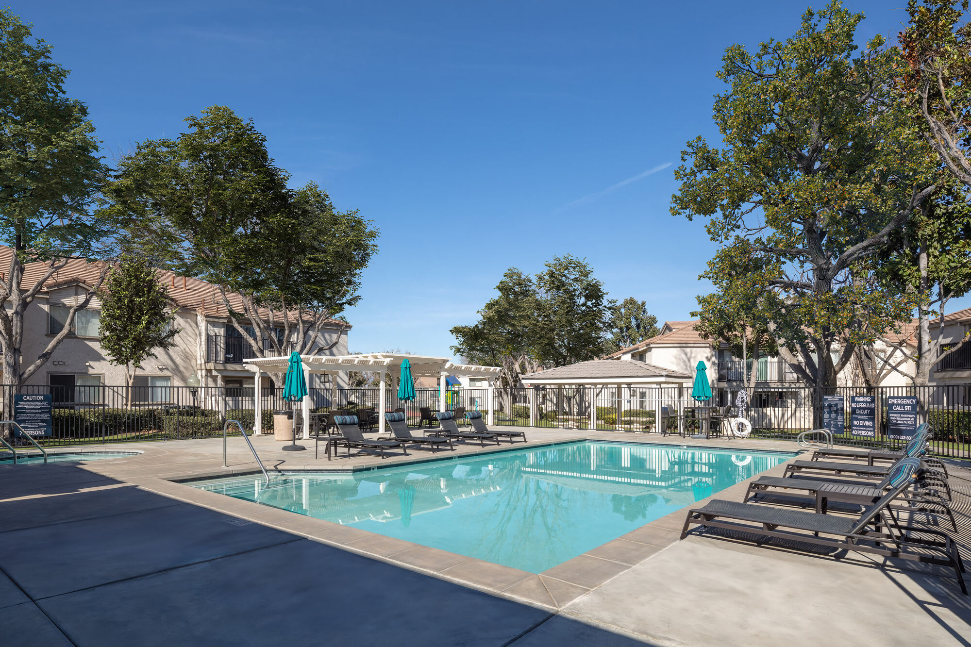 Somerset Apts. – photo 1