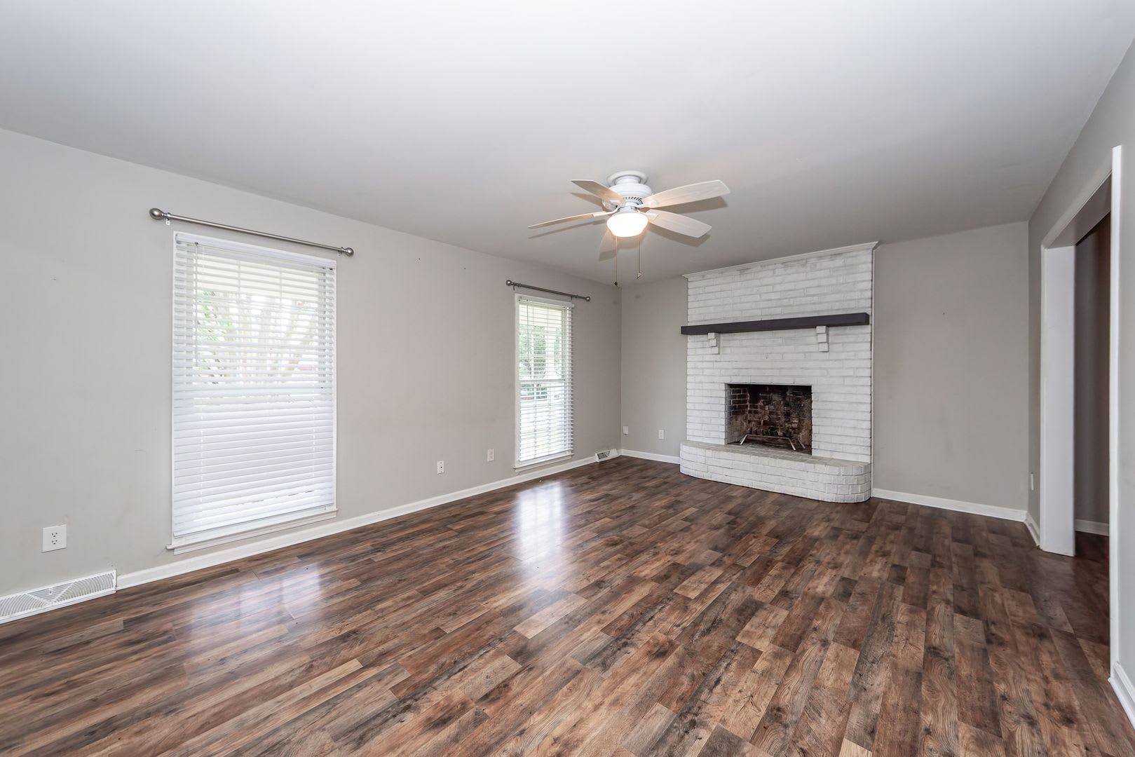 4 Bedroom, 2.5 Bathroom Home in Tall Pines – photo 4