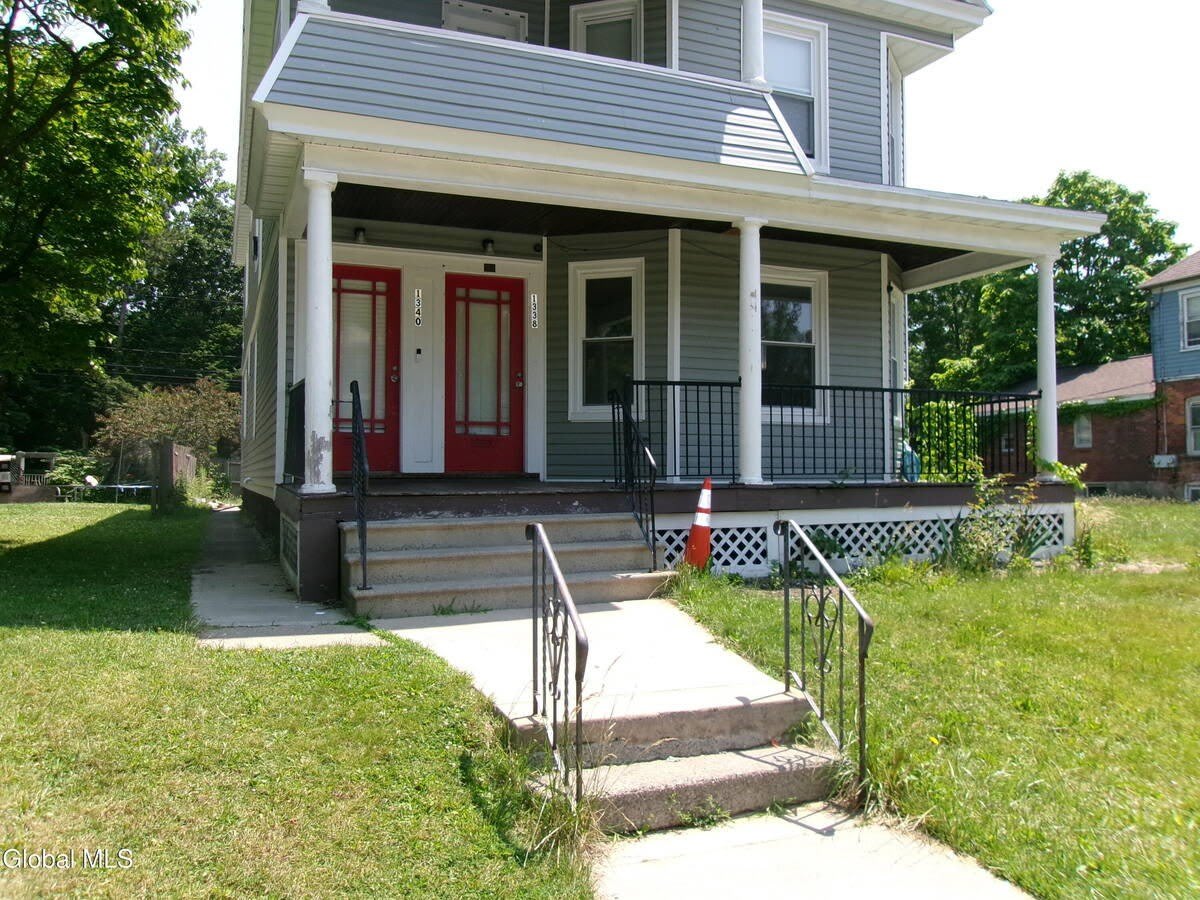 1338 Parkwood Boulevard – photo 2