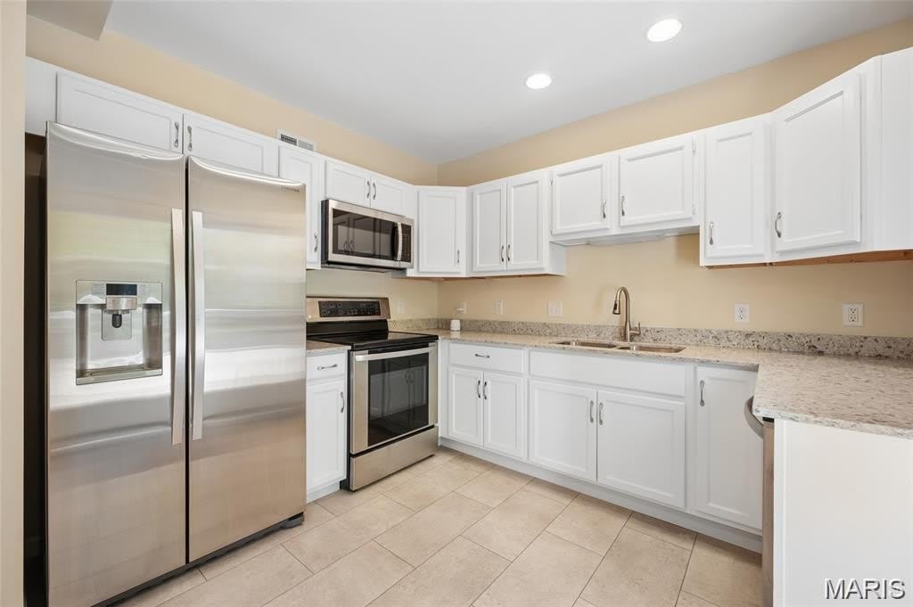 9743 Tesson Ferry Road – photo 4