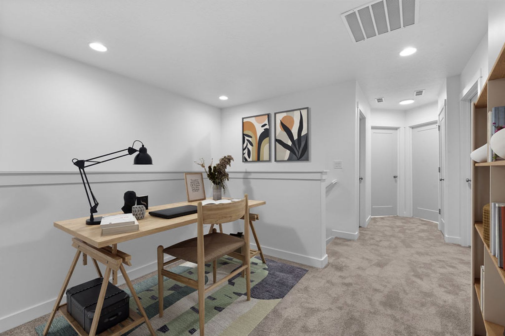 2 WEEKS FREE RENT- 3 Bed 2.5 Bath South Jordan Townhome Available Early September! – photo 5
