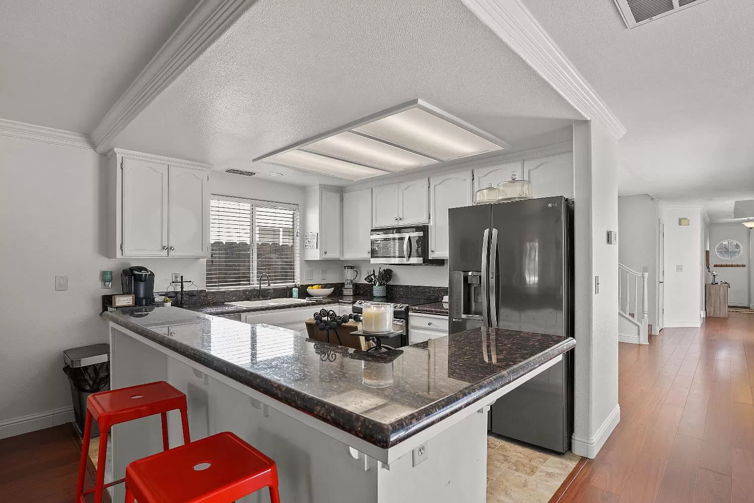 1124 Gorham Avenue – photo 1