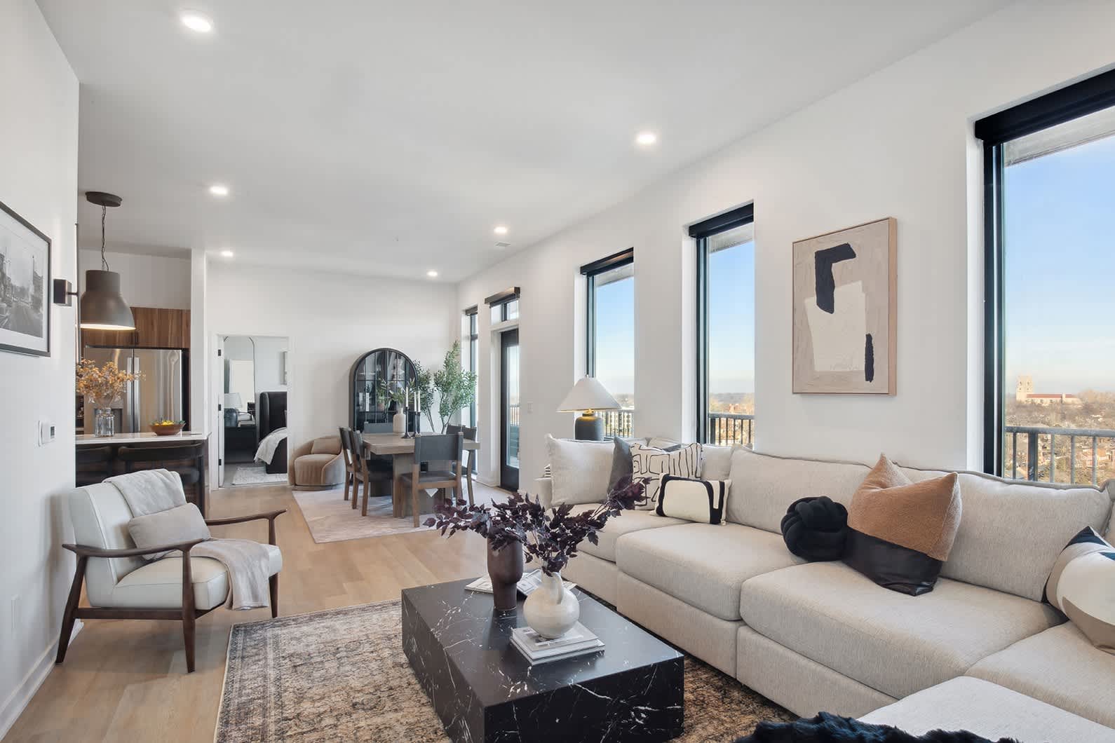 37 West Farnam – photo 3