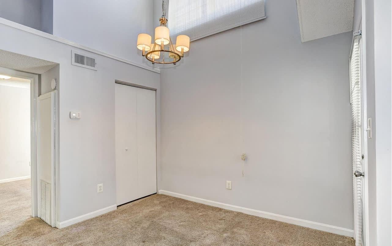 1023 Summerglenn Ct – photo 5