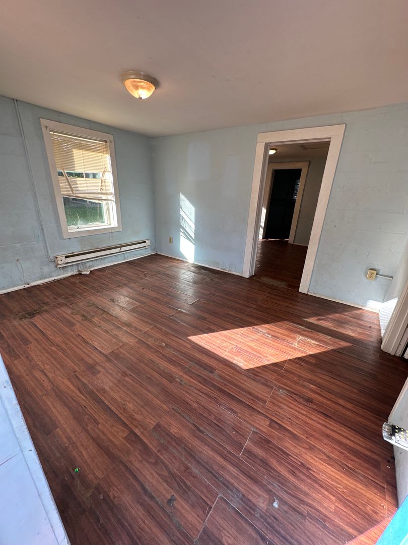 COMING SOON! 2 Bed / 1 Bath – photo 5