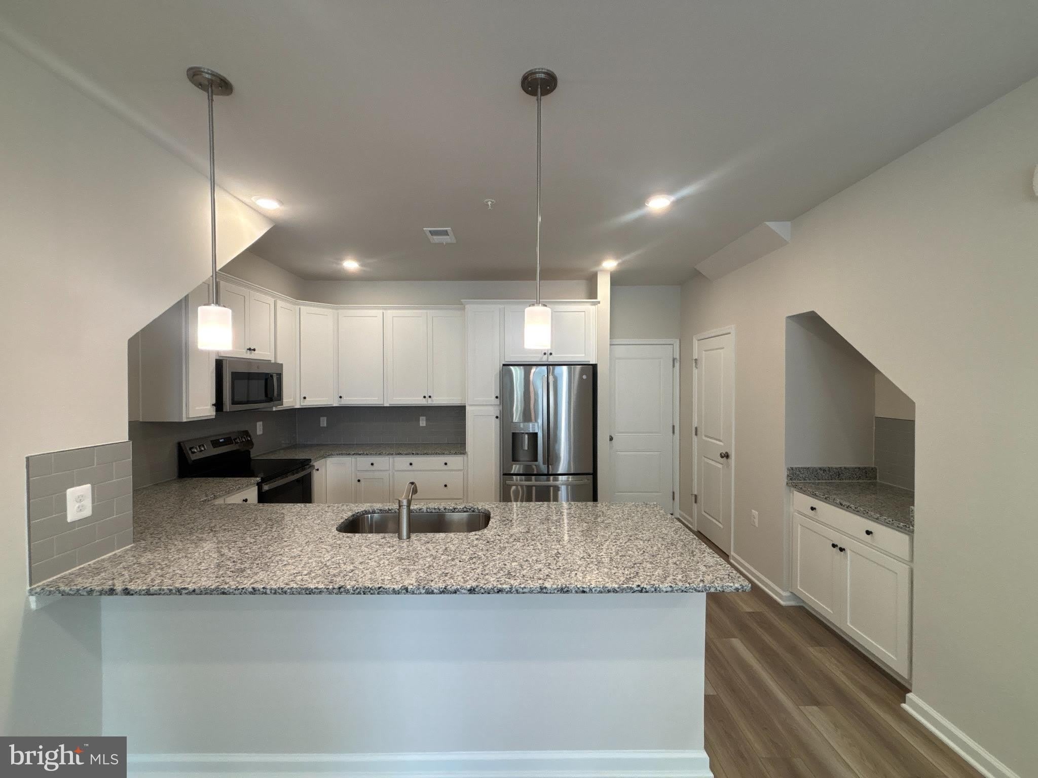 42635 Darala Drive – photo 2