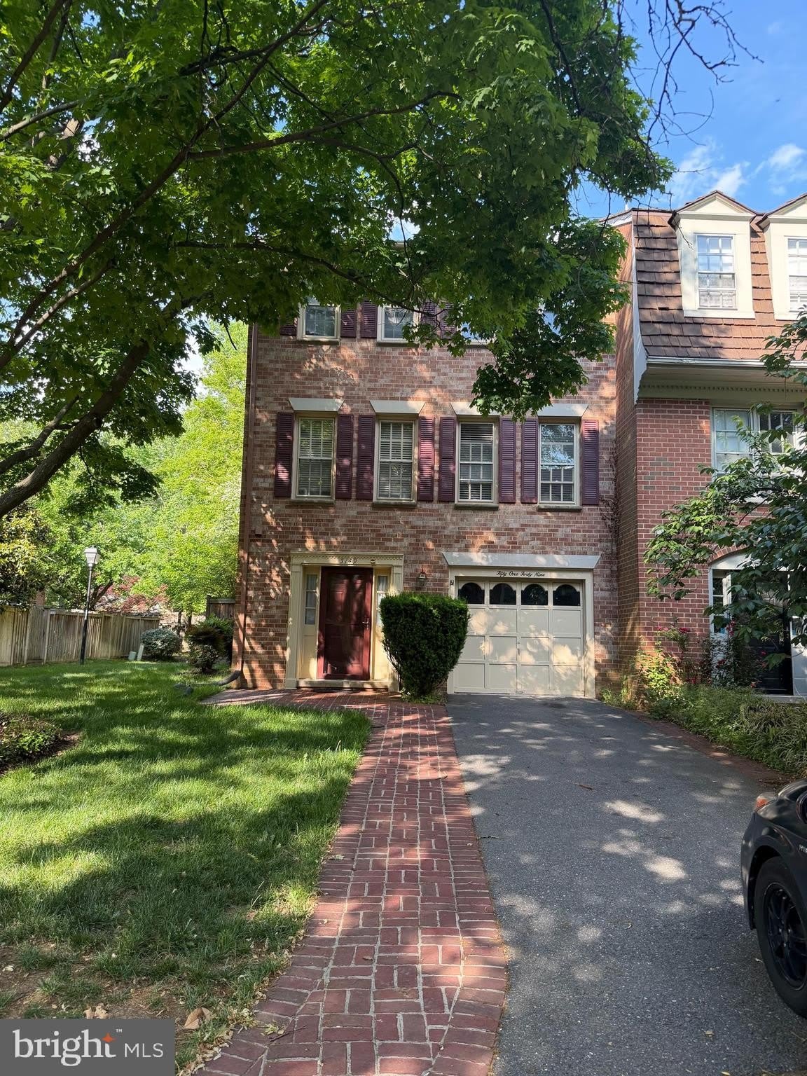 5149 WOODMIRE Lane – photo 1