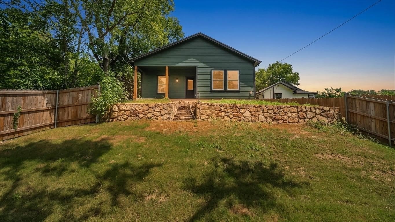 716 E Chestnut Street – photo 3
