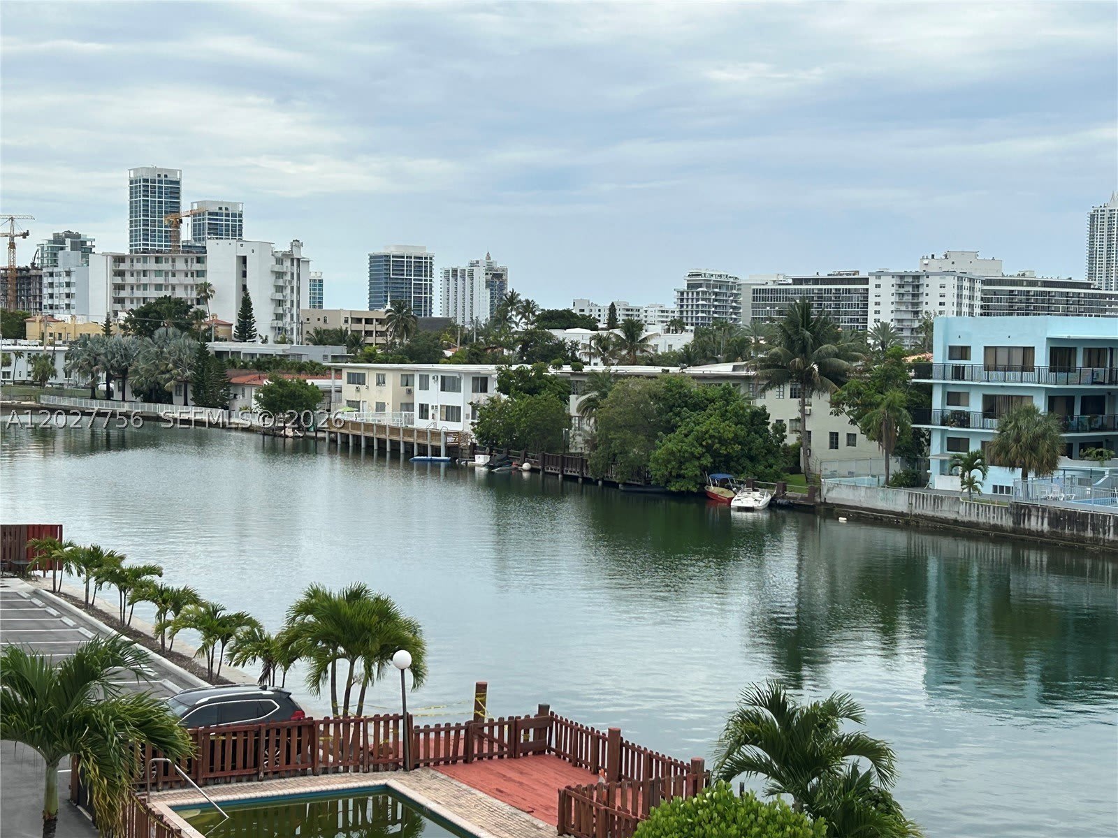 110 S Shore Dr – photo 2