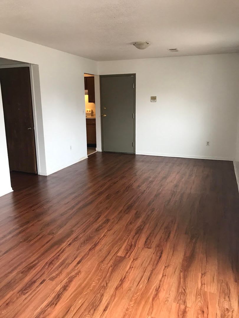 1436 Case Ave E – photo 2
