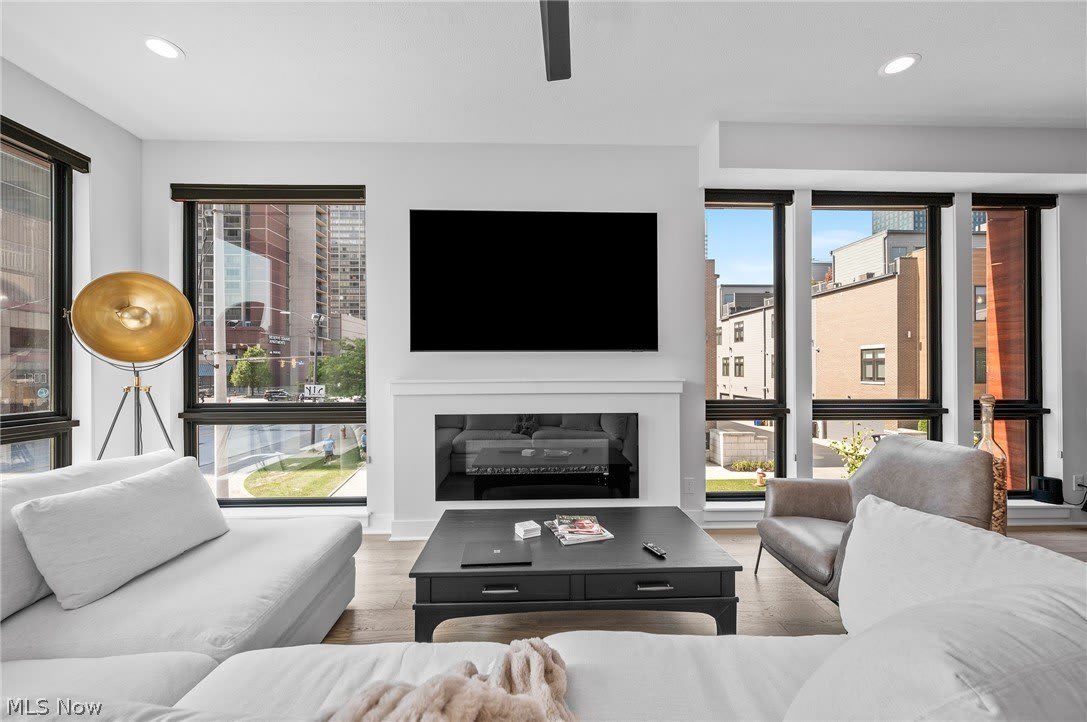 1403 E Superior Avenue – photo 4