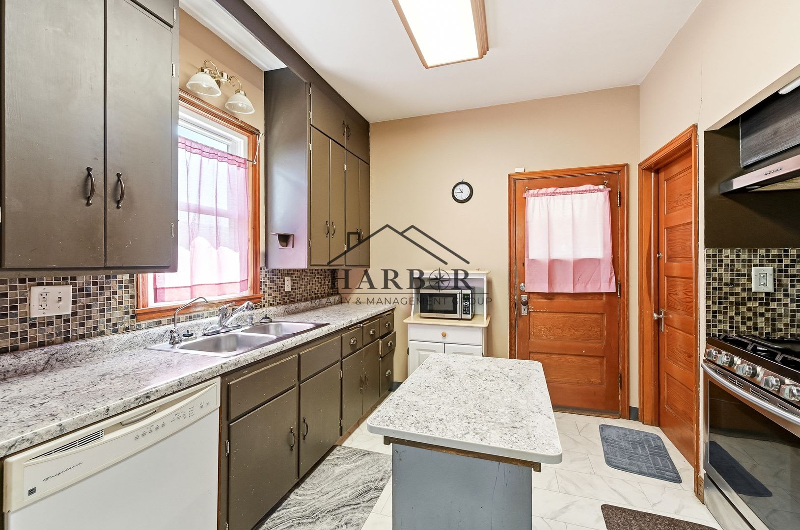 228 8th Street NW Rochester MN – photo 2