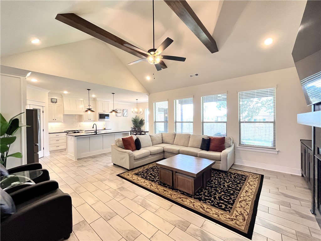 2061 Larry Lane – photo 5