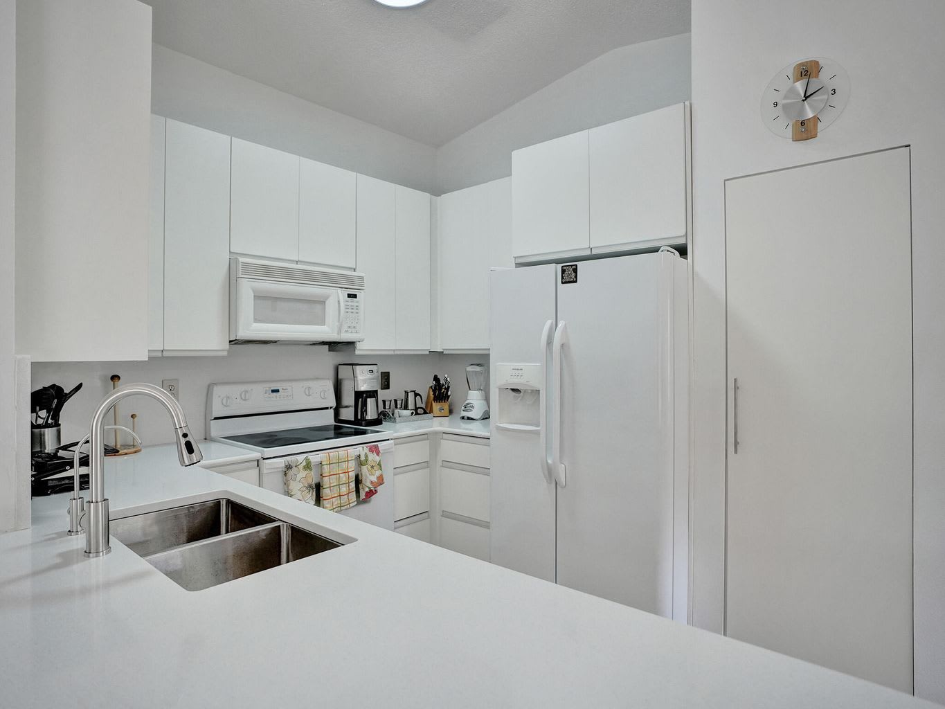 1245 Southwest 46th Way – photo 5