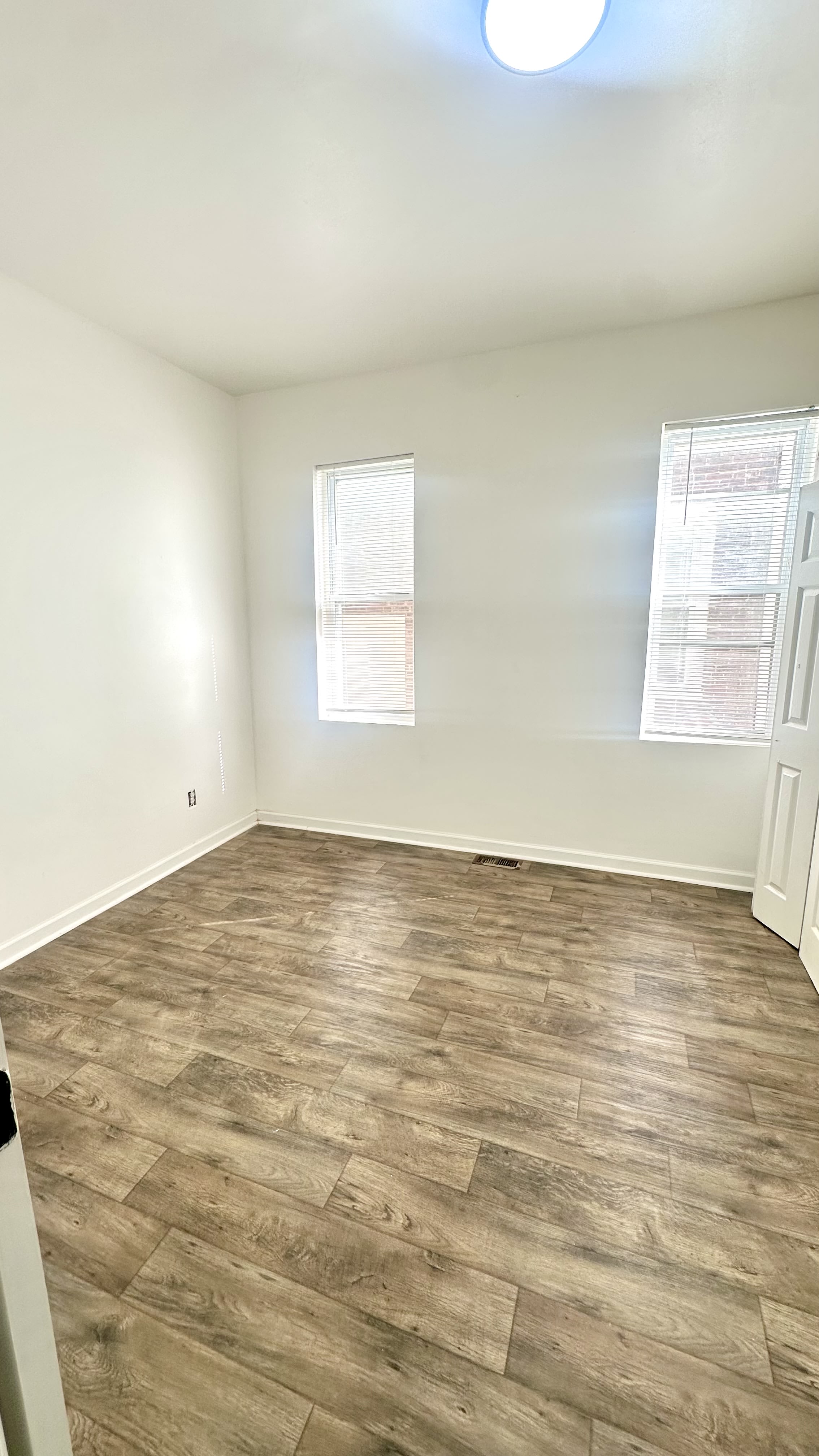 1628 Dyre Street – photo 4