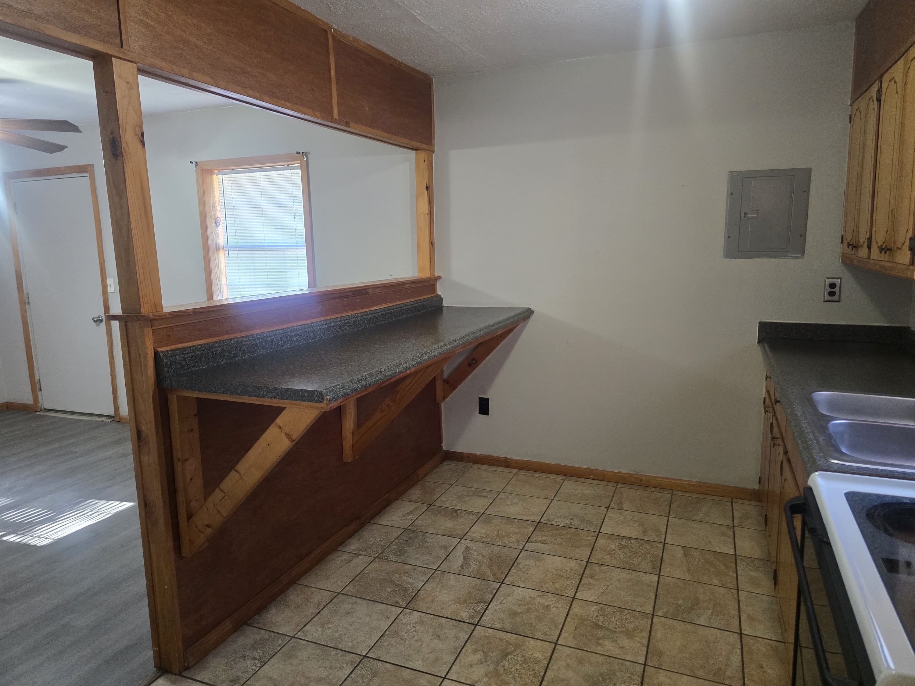 9873 Hwy 352 – photo 5