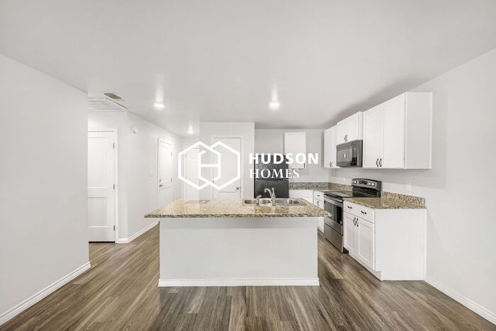 712 West 19Th Street – photo 5