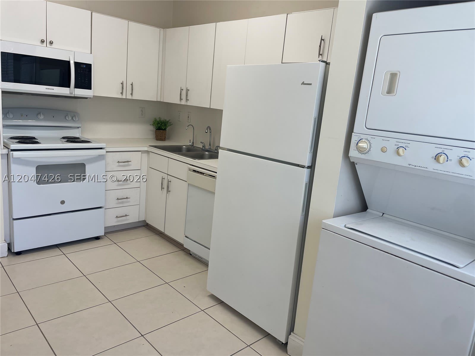 15400 SW 134th Pl – photo 4