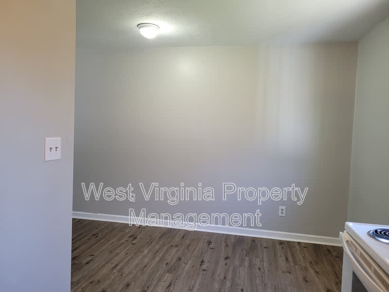 581 Prosperity Road – photo 4