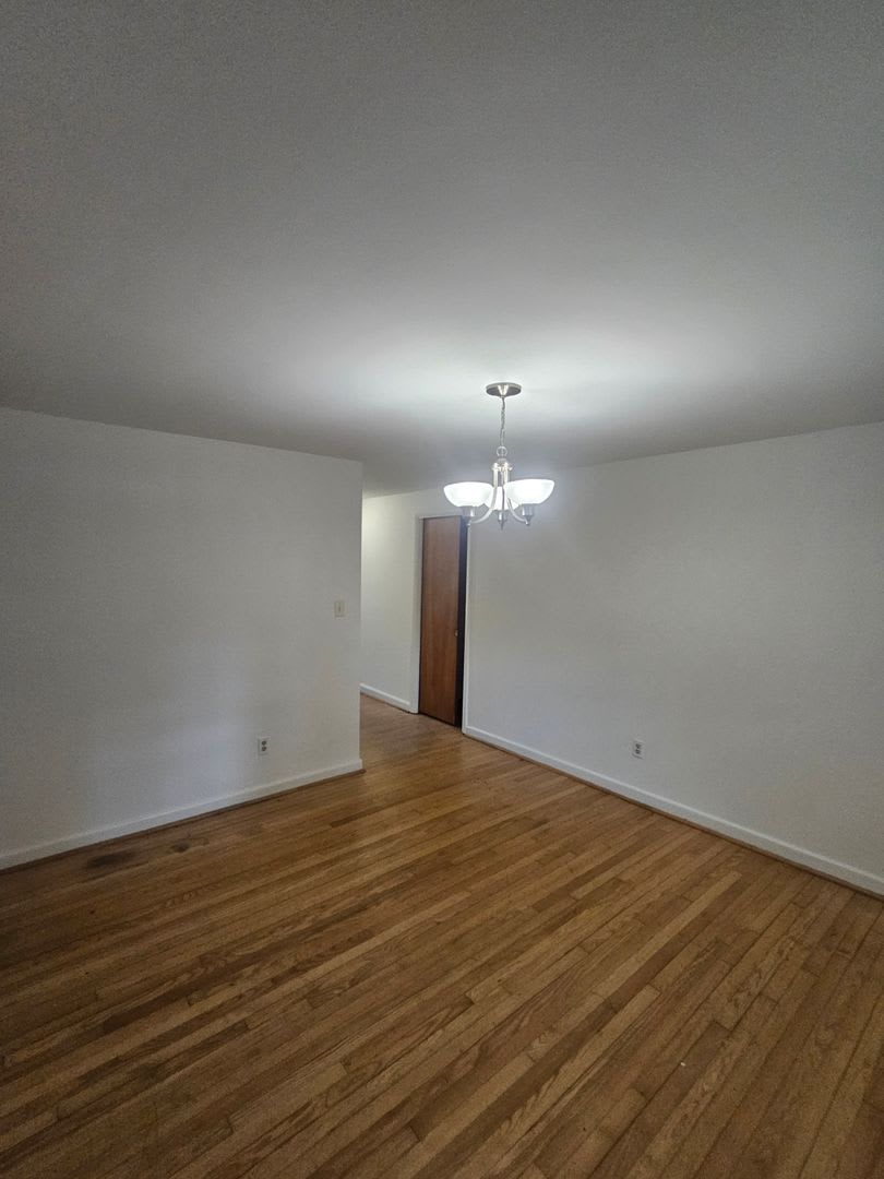 7022 Gardner – photo 3