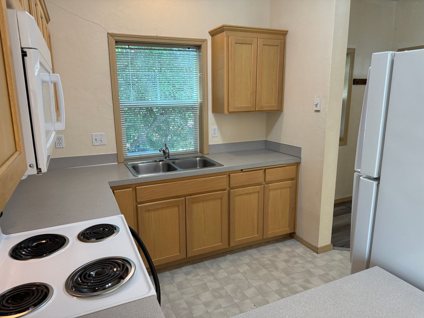 2 bedroom apartment in a great neighborhood! – photo 5