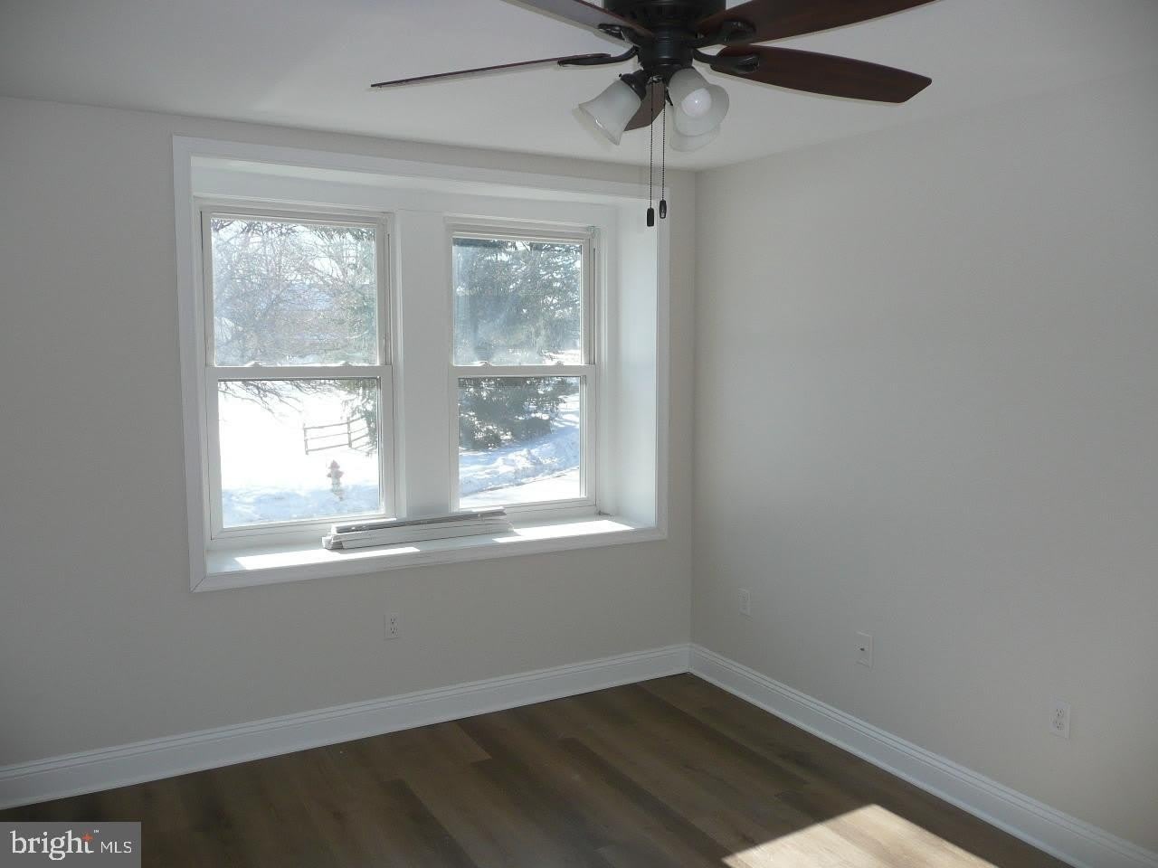 536 EASTON Road – photo 2