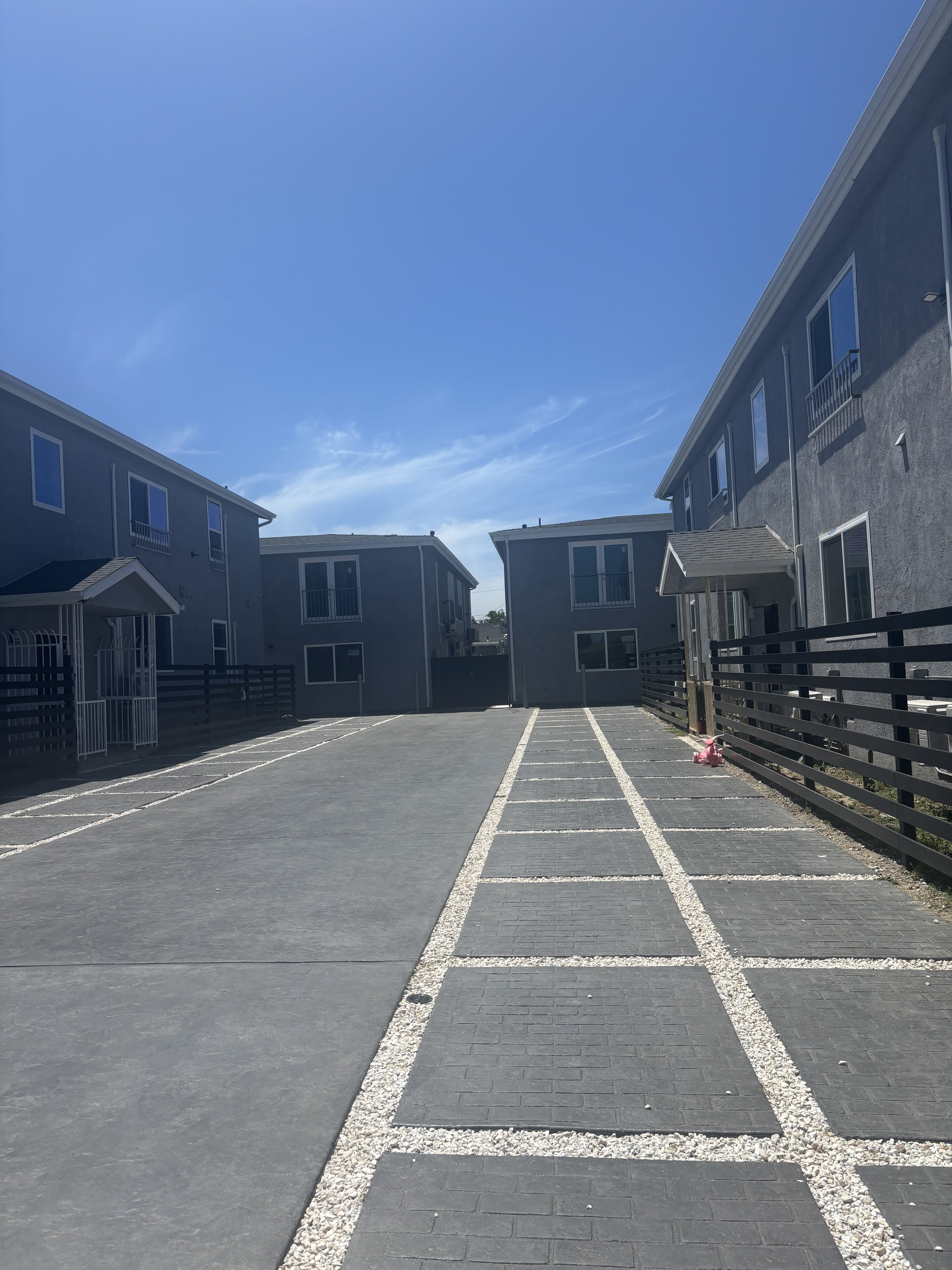 1674 W 36th St – photo 3