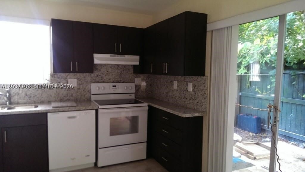 18223 Oleta Dr – photo 3