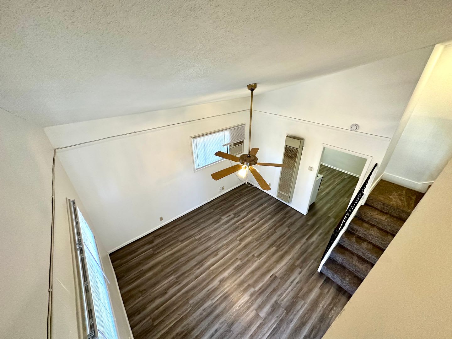 Unique 1 Bedroom – photo 2