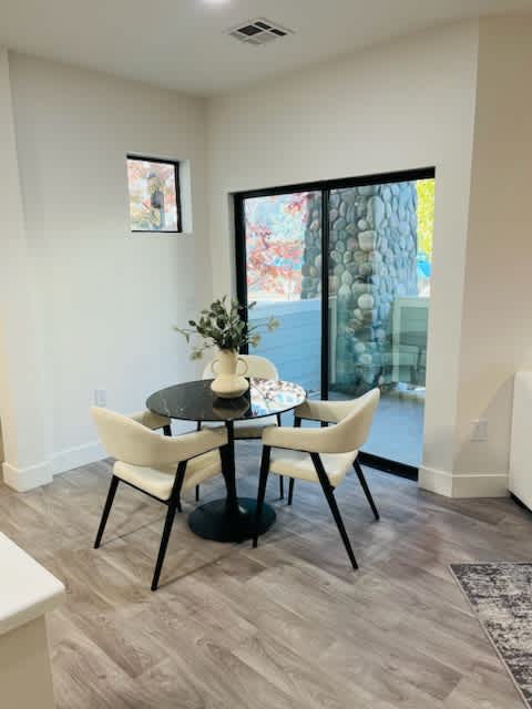 Elevation Luxury Apartments – photo 3