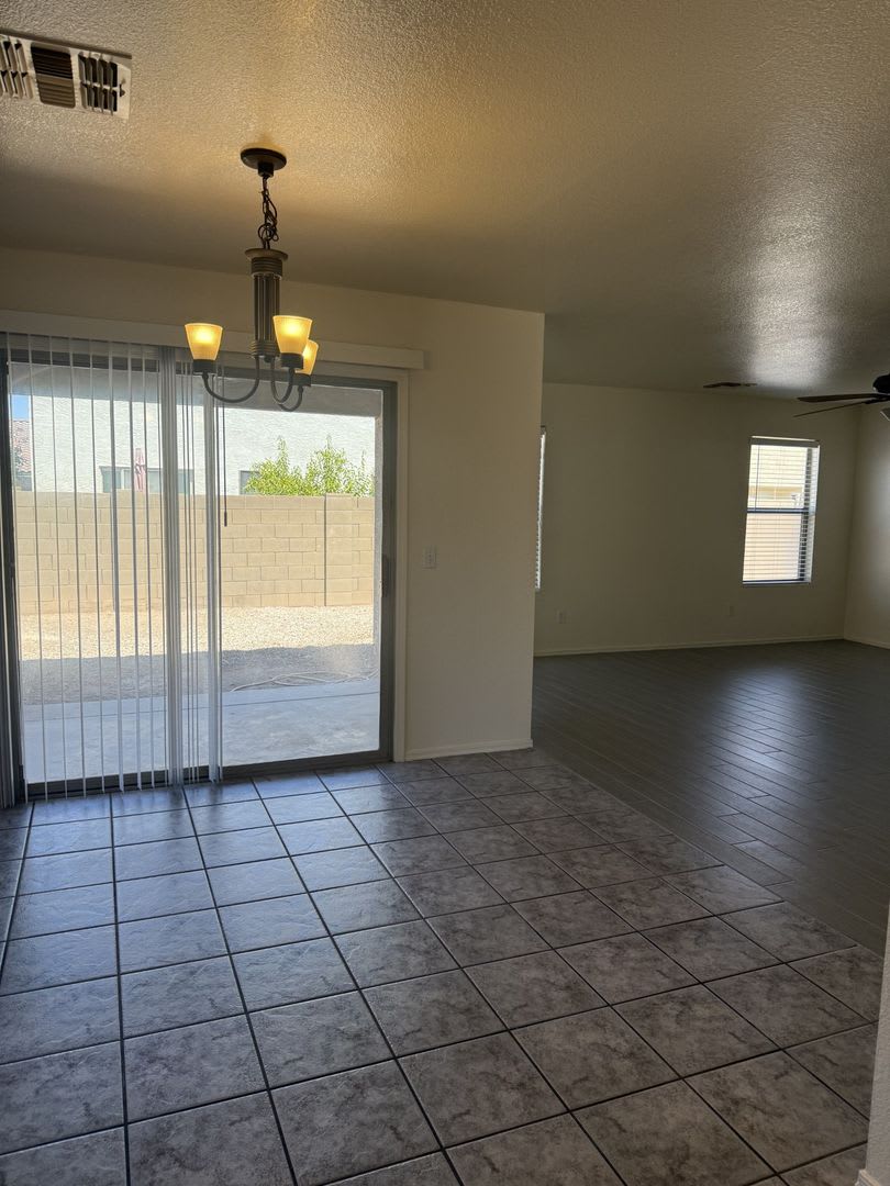 COOPER COMMONS IN CHANDLER 3 BEDROOM! – photo 3