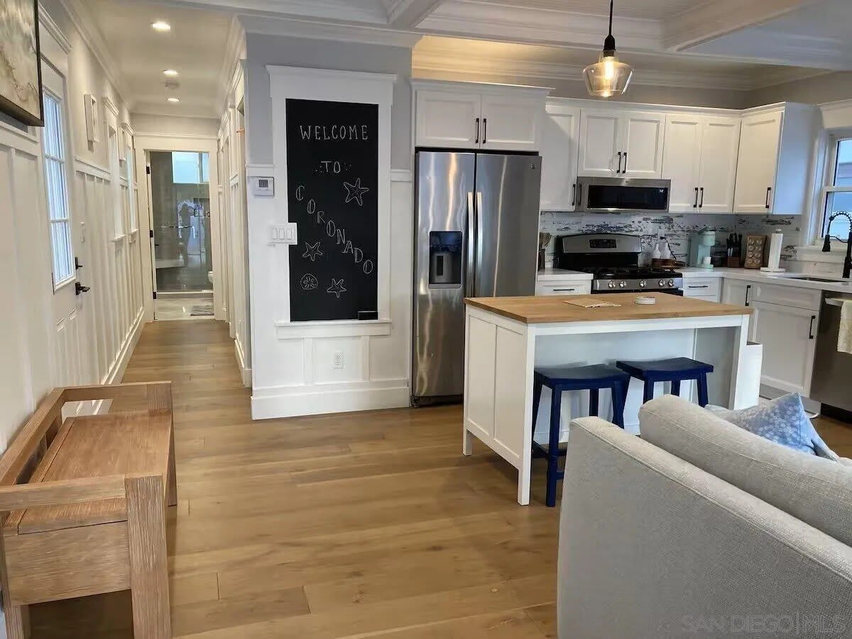 457 E Avenue – photo 5