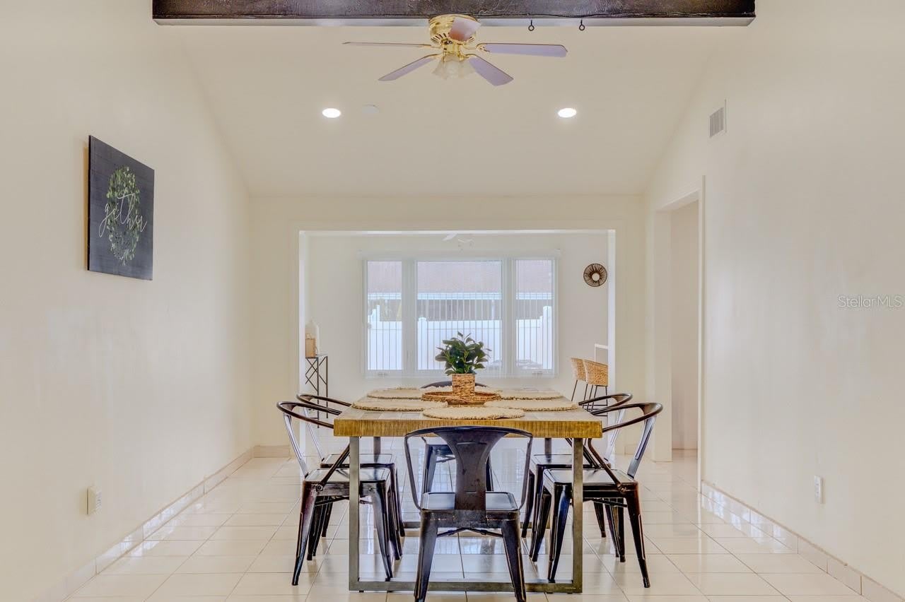 8541 BRIAR GROVE Circle – photo 4