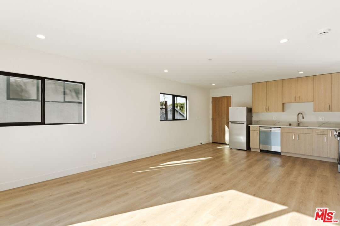 2838 Marsh St – photo 3