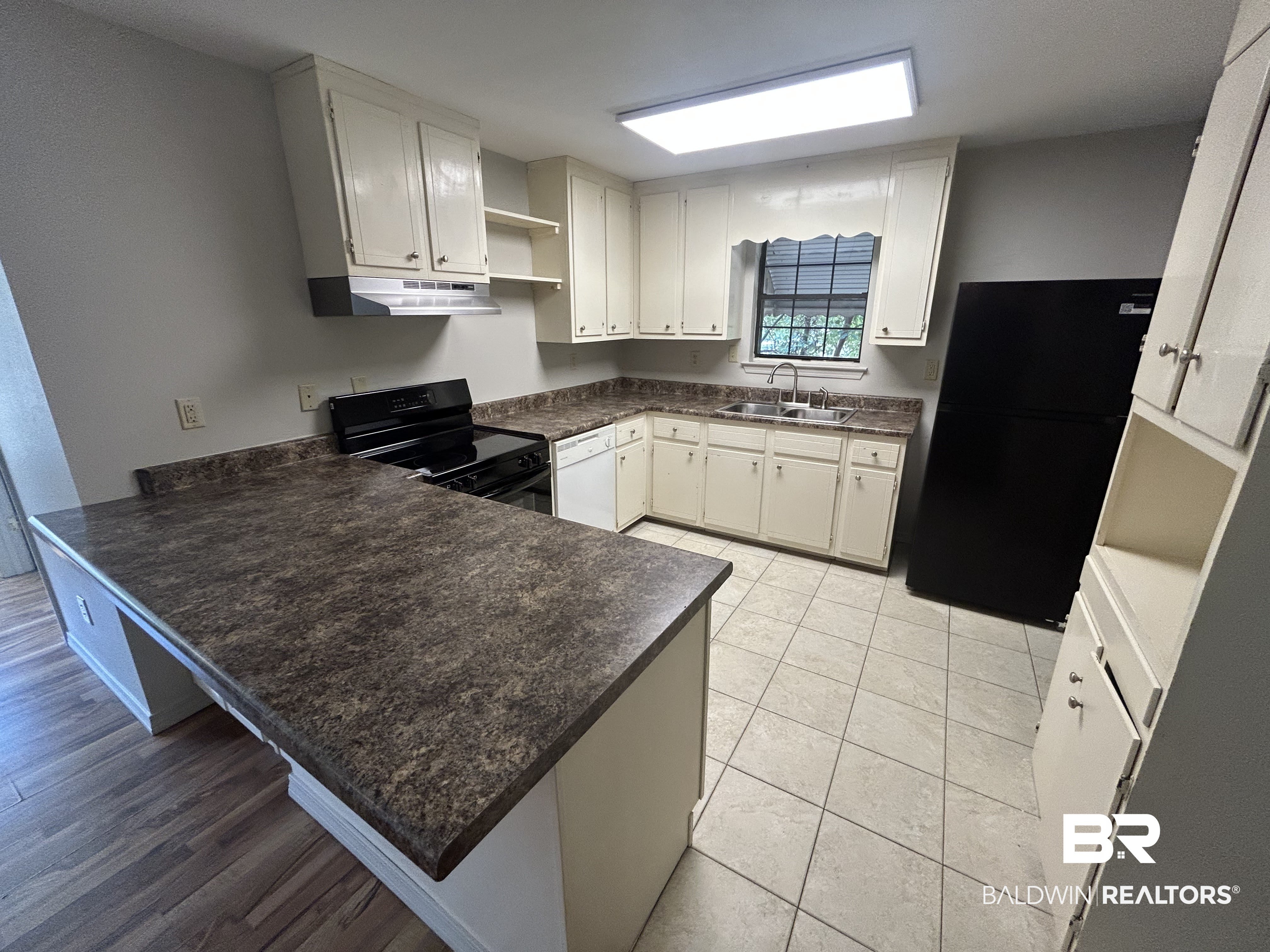 1703 Pollard Road – photo 5