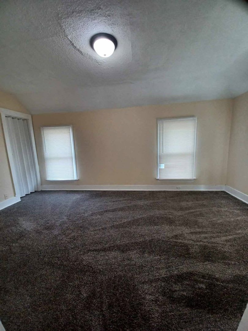 2 Bedroom House for Rent – photo 2