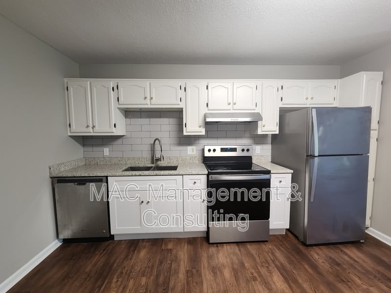 1495 Autumn Avenue – photo 2