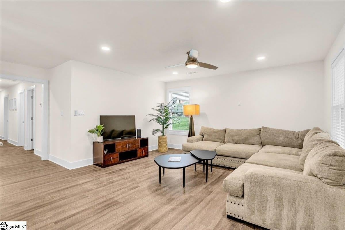 141 Baileyview Street – photo 2