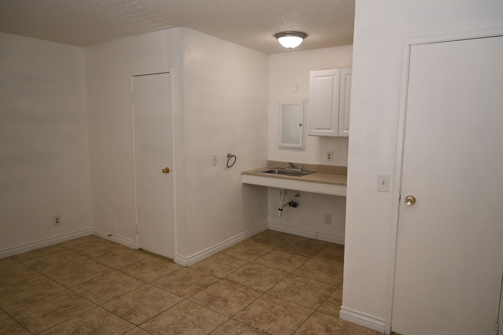 Efficient Studio – photo 4