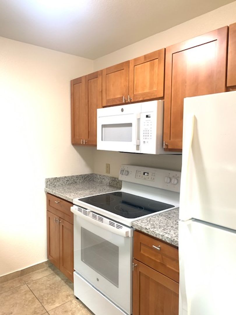 268 Douglas Street – photo 2