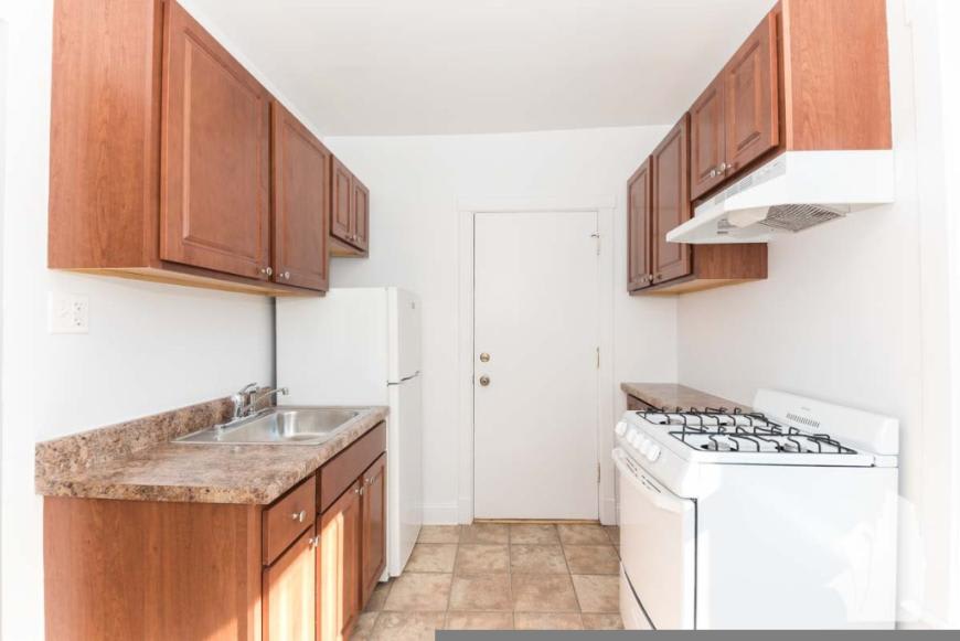 2621 N Spaulding Ave – photo 5