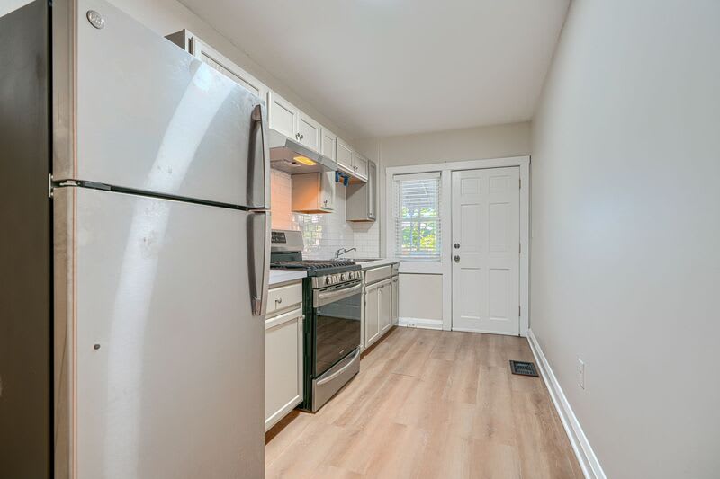 2976 Cornwall Rd – photo 2