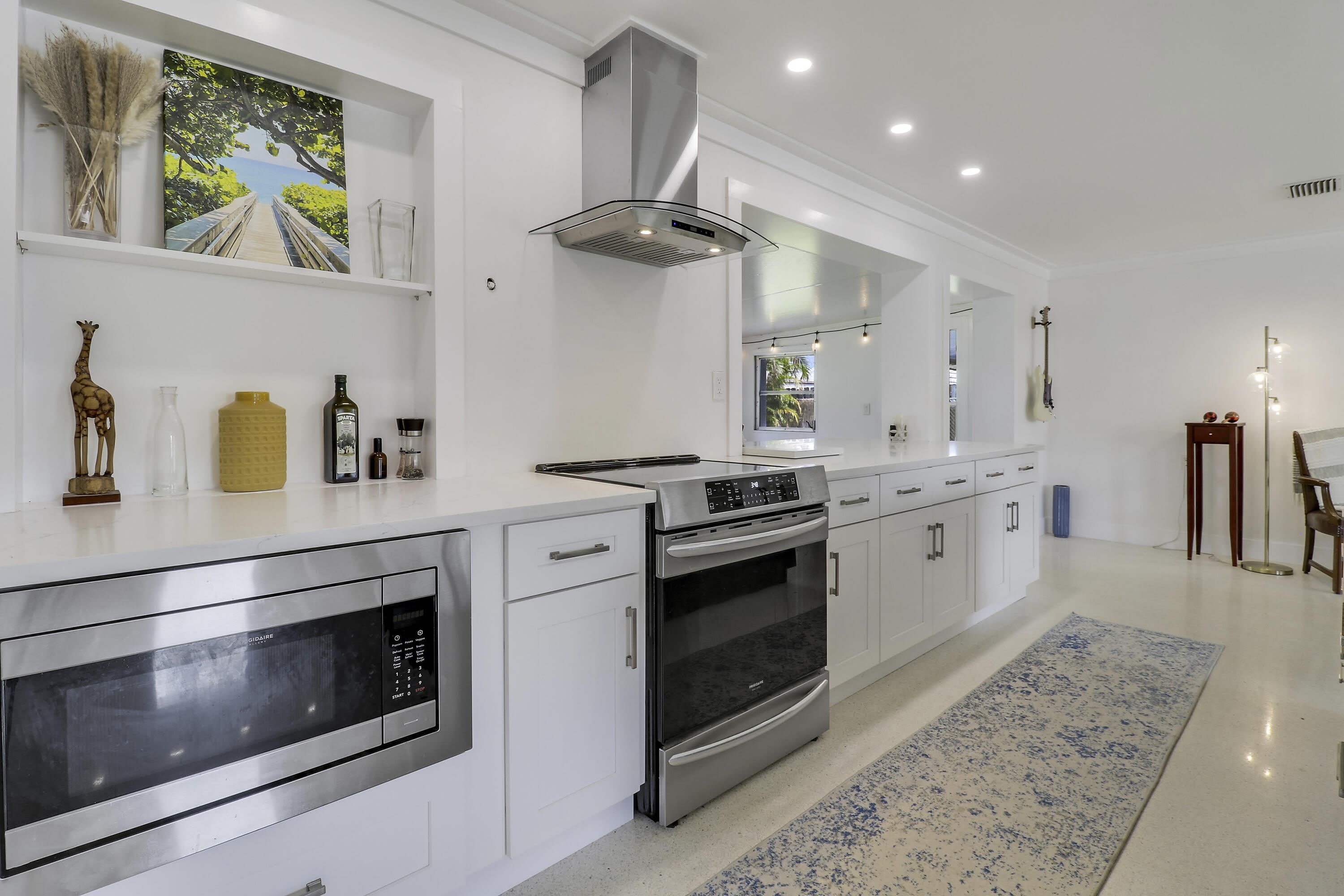1518 Summer Avenue – photo 2