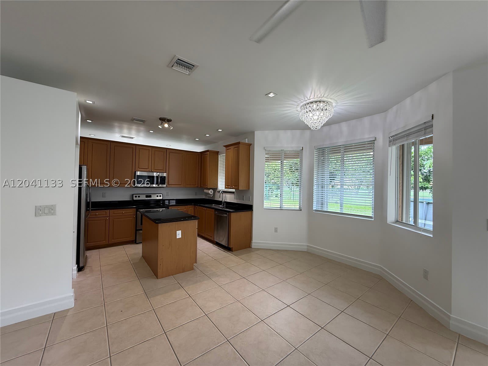 1926 SE 23rd Ct – photo 4